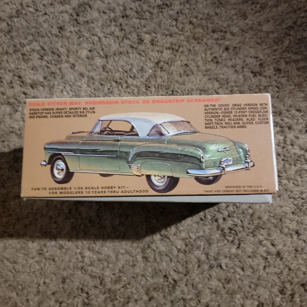 AMT Model Kit 51 Chevrolet Bel Air 